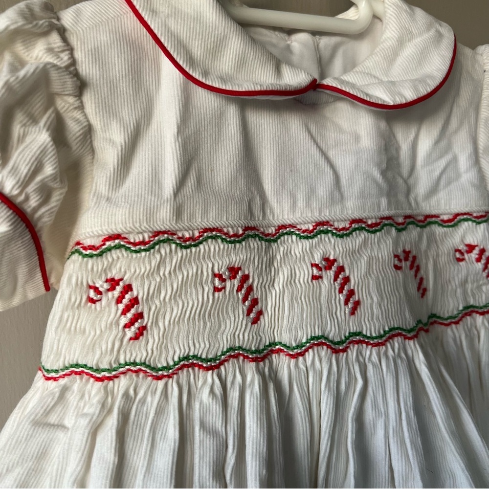 ANAVINI VELANI GIRLS WHITE DRESS WITH COLLAR - SMOCKED CANDY CANES - Picture 4 of 10
